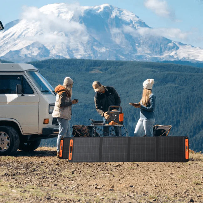 Jackery Explorer 2000 V2 Solar Generator with SolarSaga 500X Solar Panel